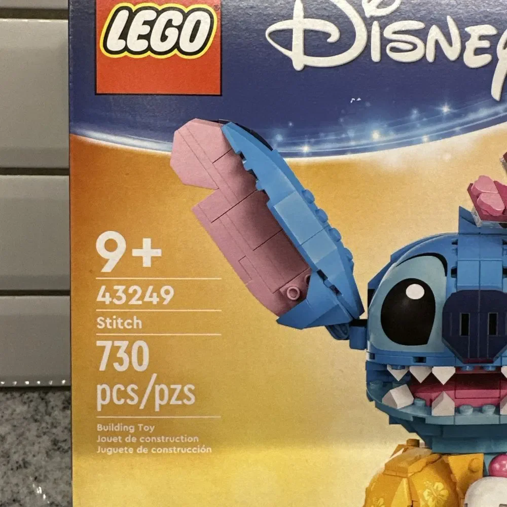 LEGO‎ Disney Stitch Toy Building Kit – Fun Buildable Figure Ice Cream Cone 43249 - Picture 2 of 5